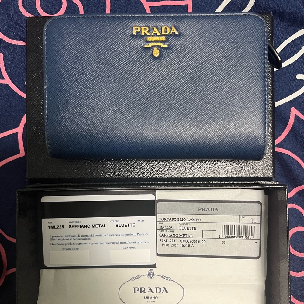 Prada Wallet Saffiano Bluette Short Wallet